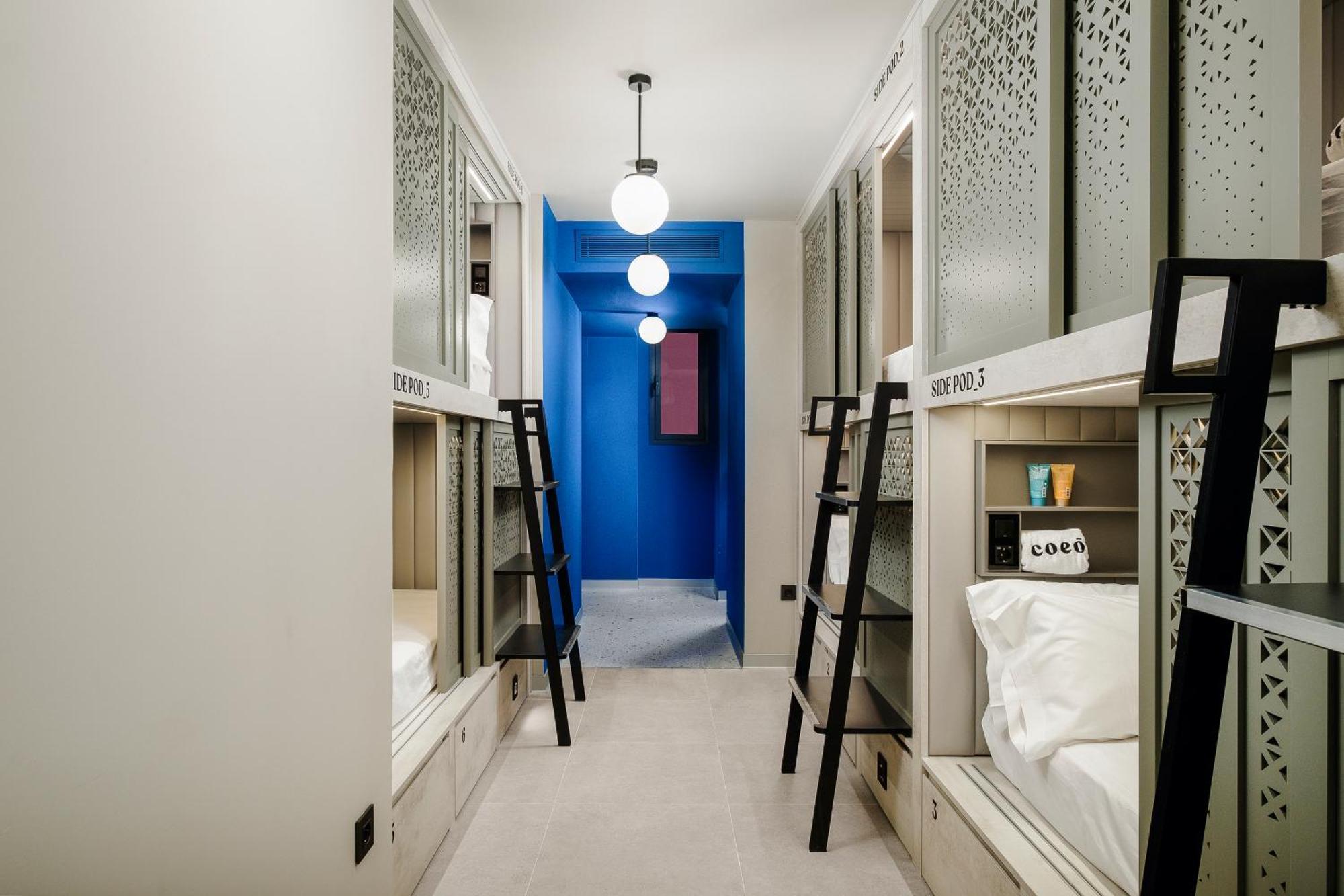 Coeo Hernan Ruiz Rooftop Pool Hostel Малага Екстериор снимка