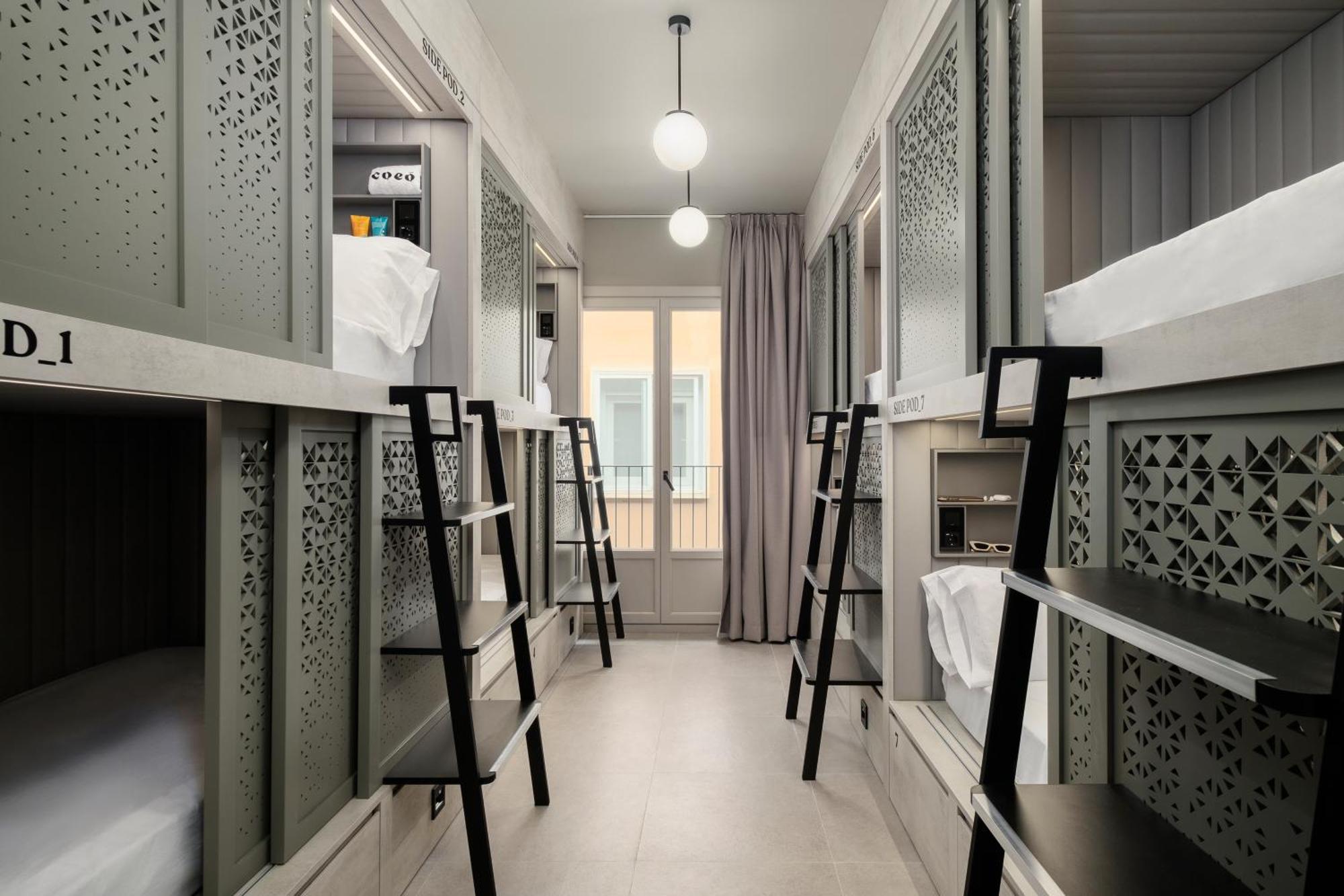 Coeo Hernan Ruiz Rooftop Pool Hostel Малага Екстериор снимка