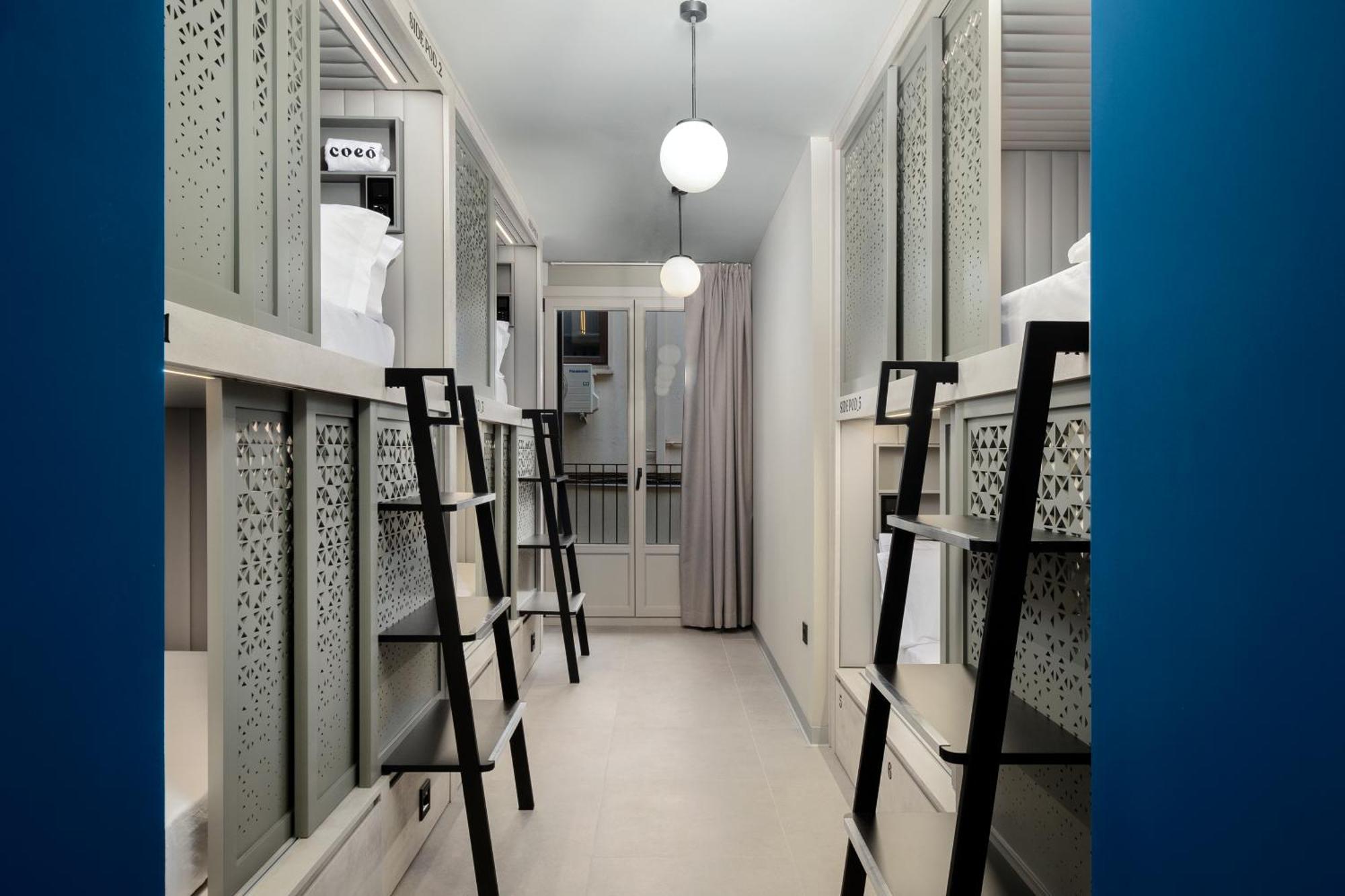 Coeo Hernan Ruiz Rooftop Pool Hostel Малага Екстериор снимка
