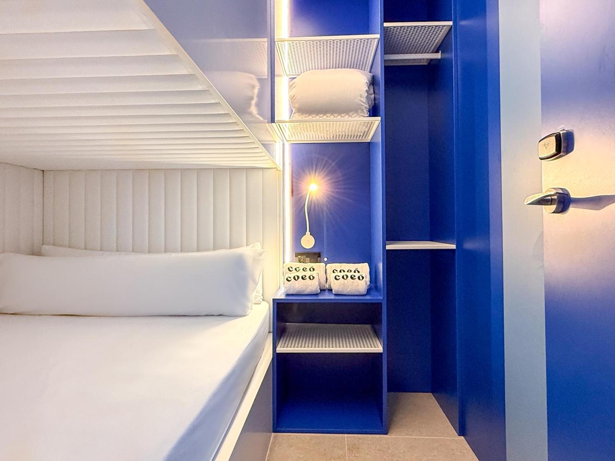 Coeo Hernan Ruiz Rooftop Pool Hostel Малага Екстериор снимка
