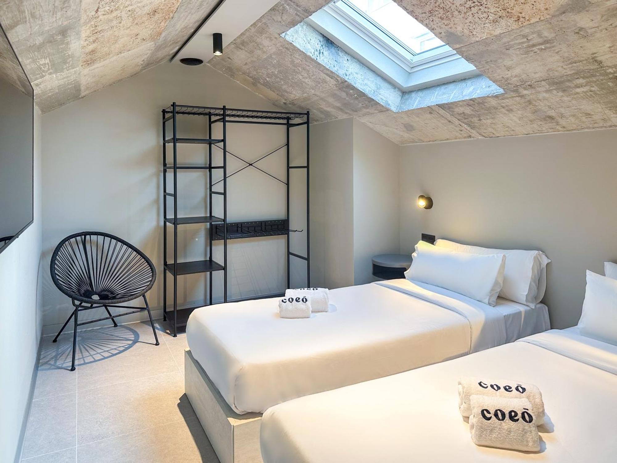 Coeo Hernan Ruiz Rooftop Pool Hostel Малага Стая снимка