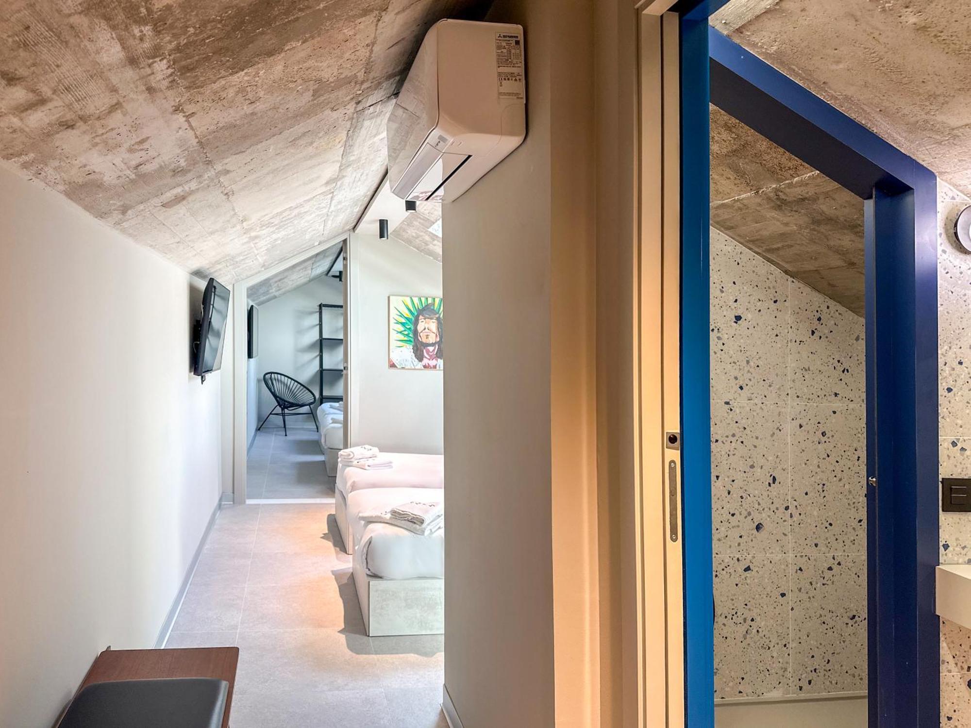 Coeo Hernan Ruiz Rooftop Pool Hostel Малага Стая снимка